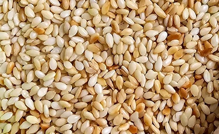 Brown sesame seeds