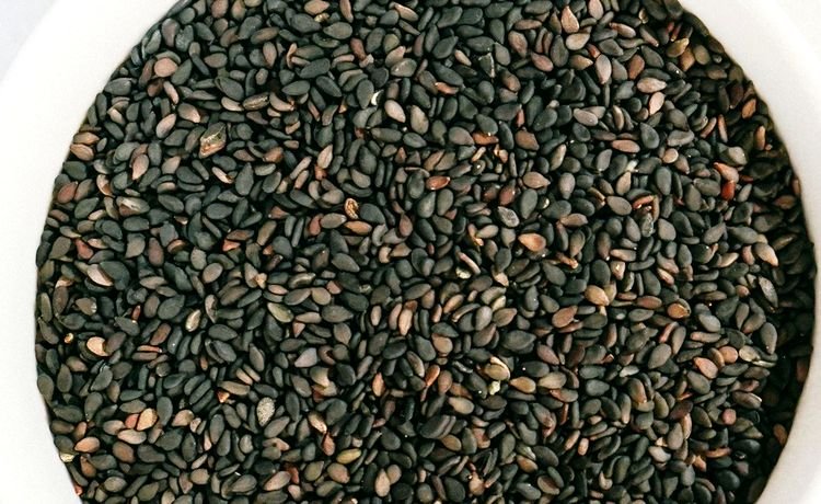 Black sesame seeds