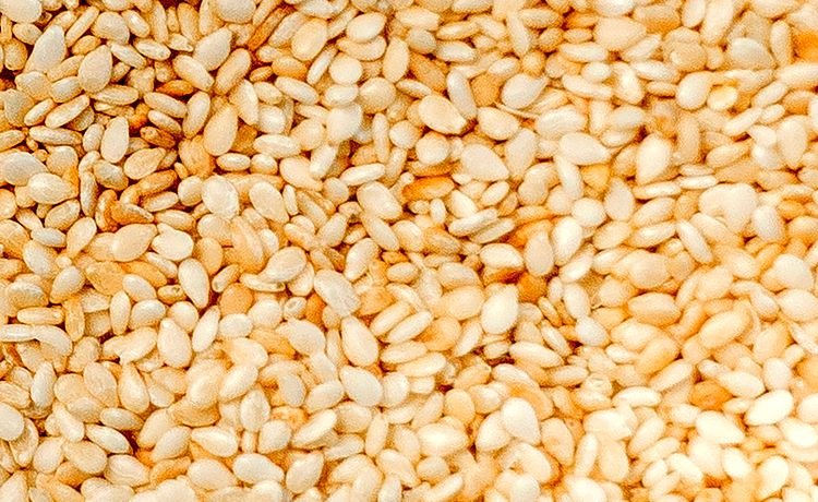 White sesame seeds