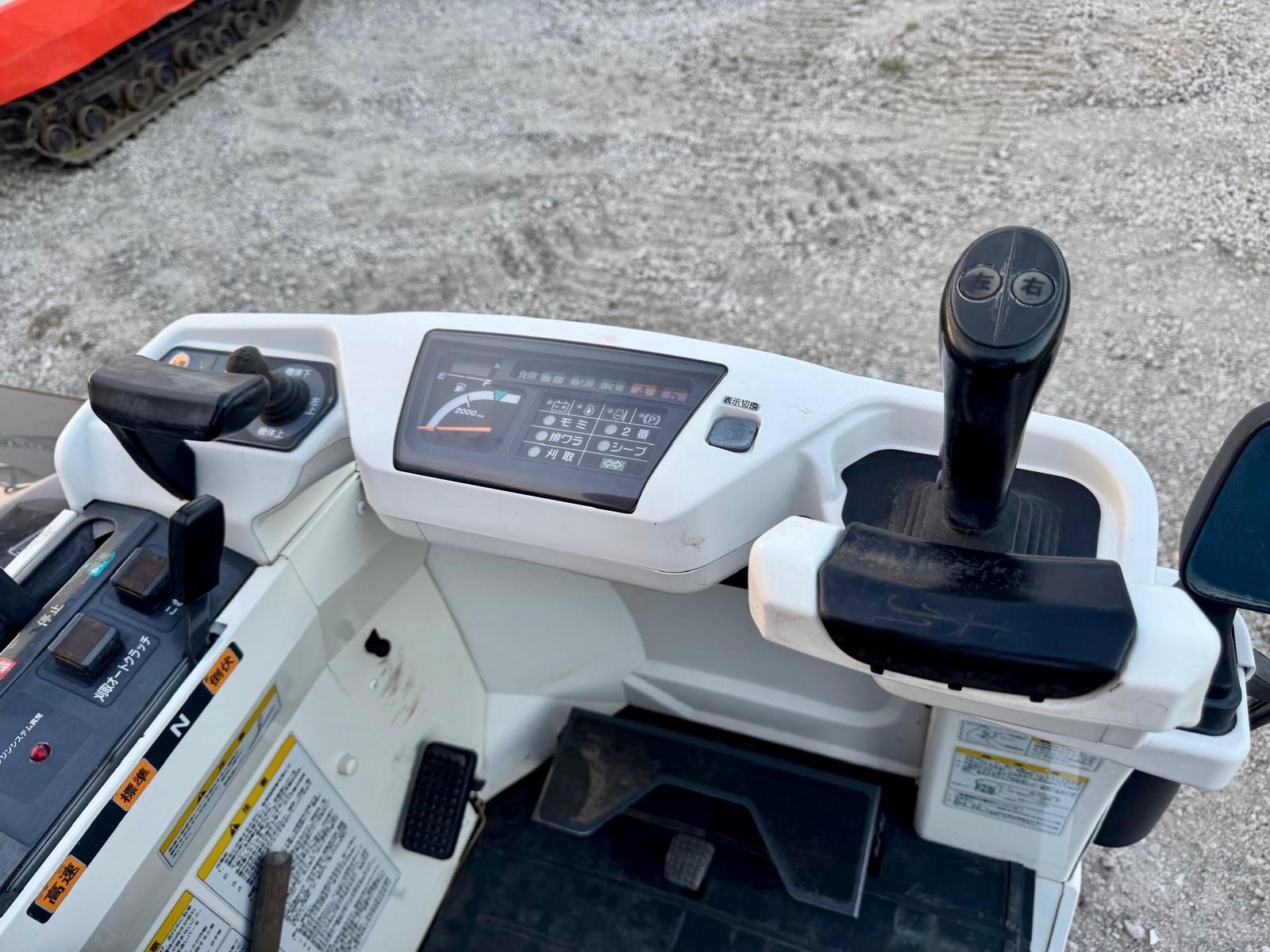 Kubota WR698-World