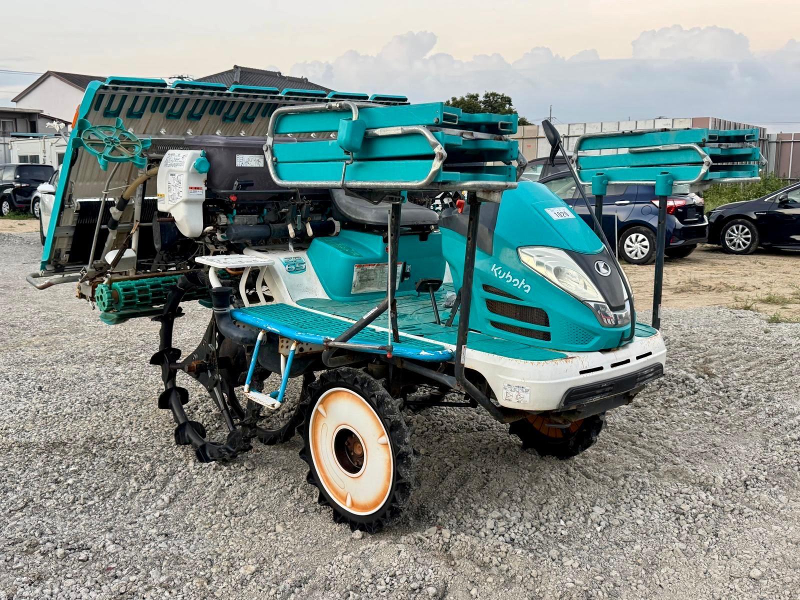 Kubota Rice Transplanter available in Pakistan